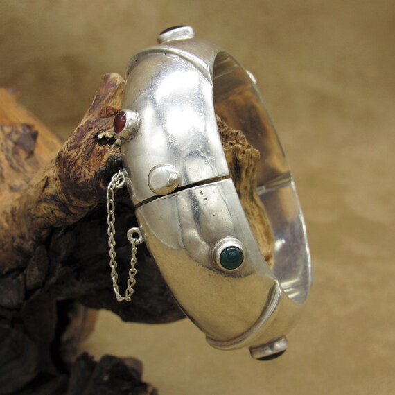 Sterling Silver Domed Hinged Bangle Bracelet with… - image 2