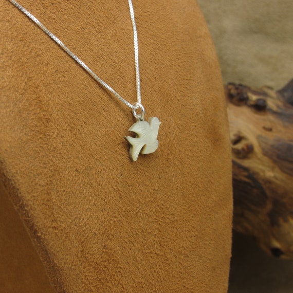 Carved Mother of Pearl Bird Pendant on Chain Neck… - image 3