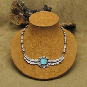 Vintage Sterling Silver Traditional Southwestern Turquoise Style Necklace