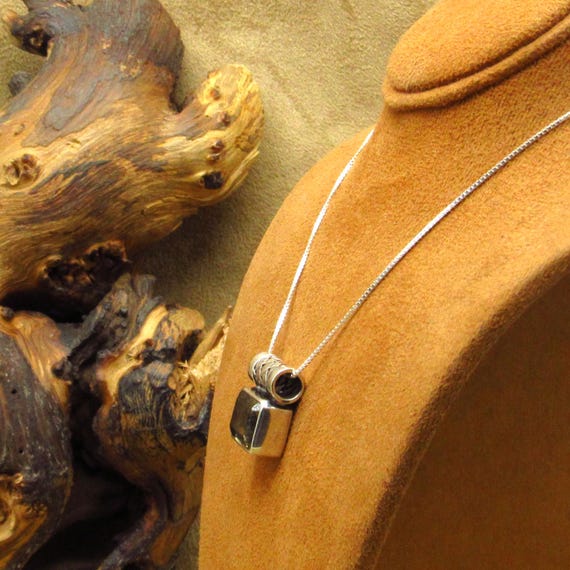 Sterling Silver Rectangular Quartz Pendant Neckla… - image 4