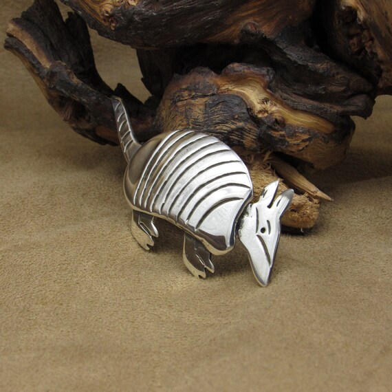 Vintage Sterling Silver Stamped Armadillo Pin - image 3
