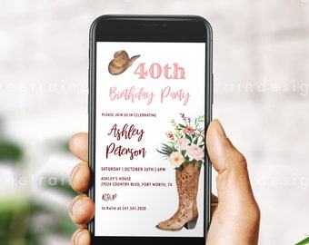 Puede incluir: Una invitación digital para una fiesta de cumpleaños número 40 con un esquema de color rosa y marrón. La invitación presenta un sombrero de vaquero y una bota con acentos florales. El texto dice "40th Birthday Party" y "Ashley Peterson".