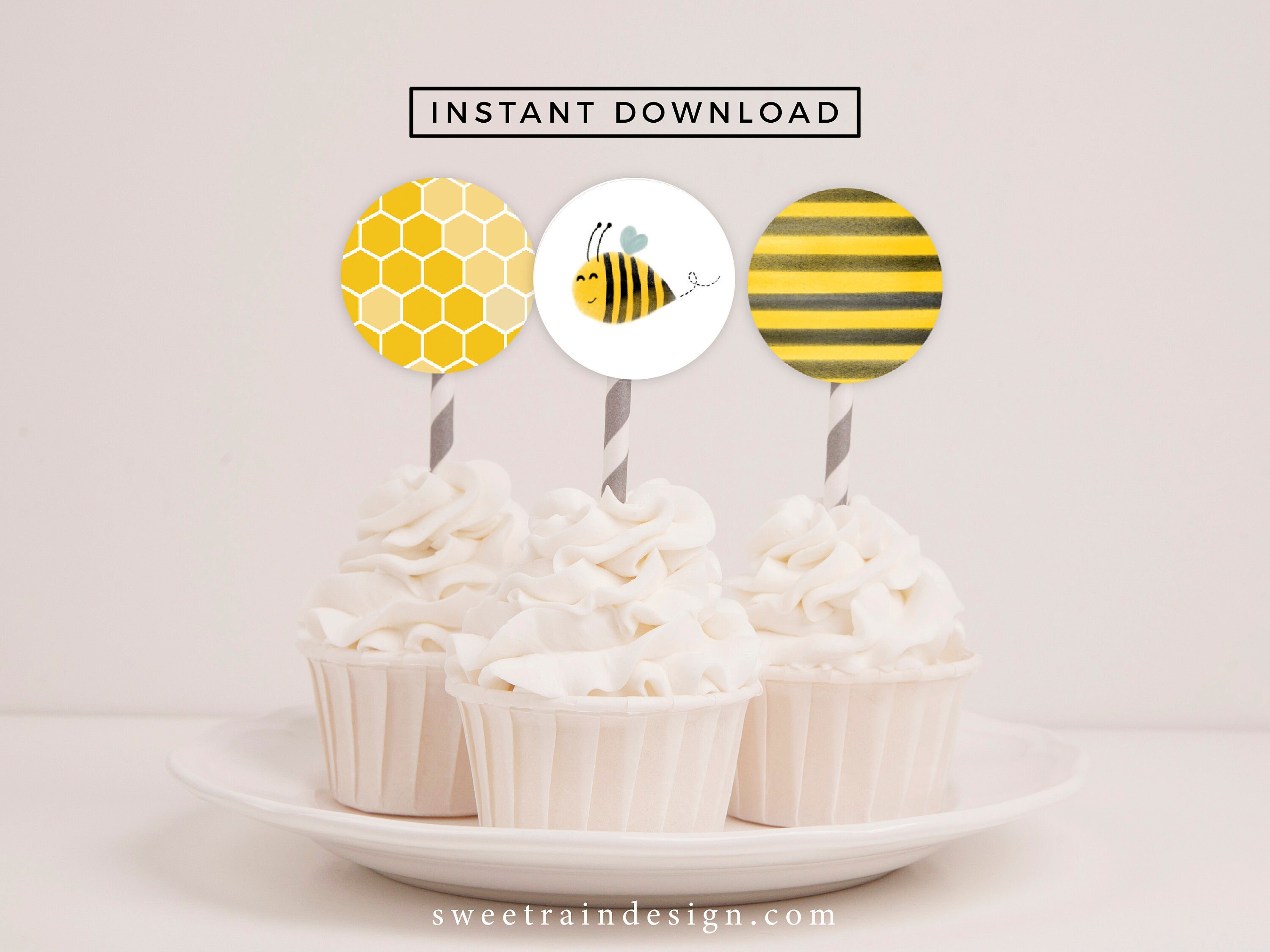 24 BUMBLE BEE EDIBLE Sugar Cupcake or Cake Toppers by Decopac Bee