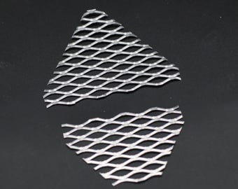 すべてアルミニウムで機械加工されたダースベイダーのヘルメットの牙