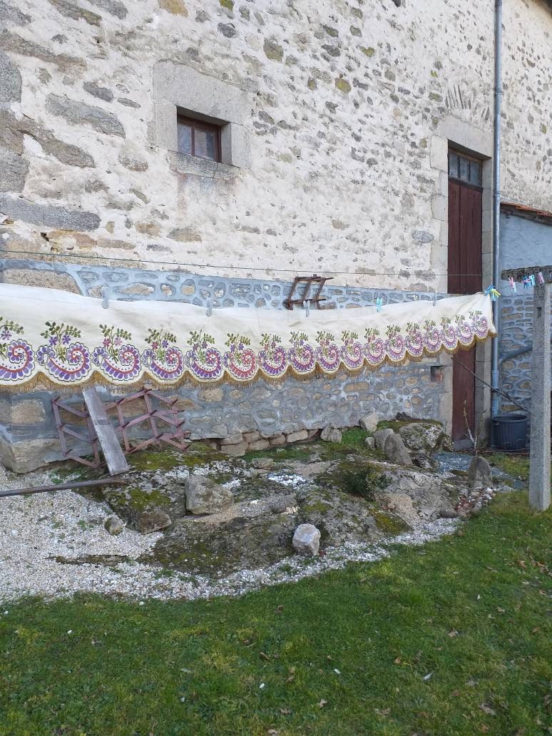 Français Ancien Pelmet/Cantonnière Brodé à La Main Pour Fenêtre ou Verrière de Chambre en Excellent 