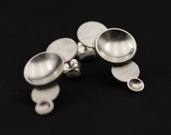 Organic circles post earrings in solid silver, Multiple disc earrings