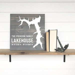 Custom Lake Sign with Family Lakehouse and Coordinates Hand painted, Wood Sign image 2