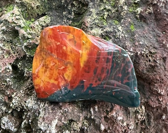 BLOODSTONE, 1/3 LB Polished Freeform Colorful Stone, India, 149.40 Grams, CR12590