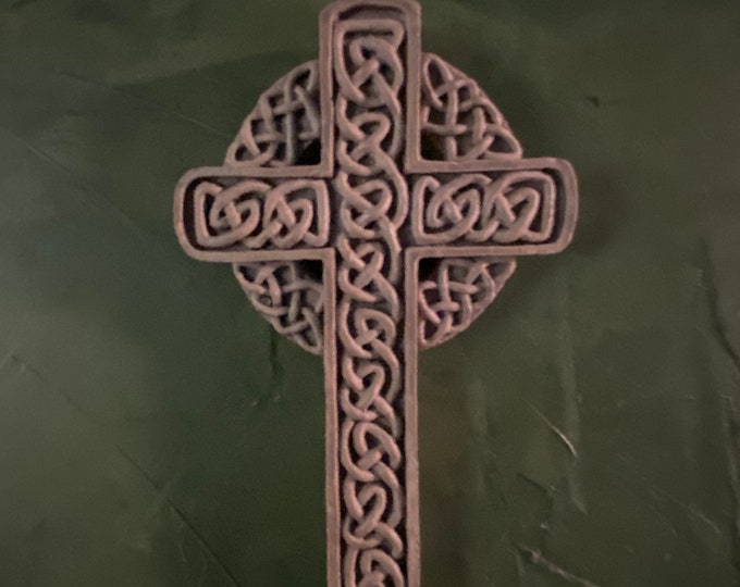 Vintage Celtic Cross Wall Hanging, Ready to Hang, 7-1/2" H x 4.5" W,  1/2 LB+ , Canada, VIN10537