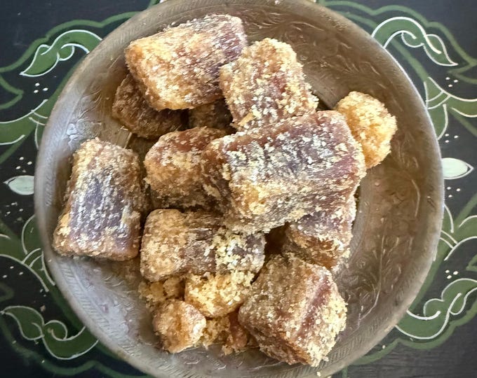 Aromatic Sandalwood Amber Resin, Choose Weight in Grams, AMBSA