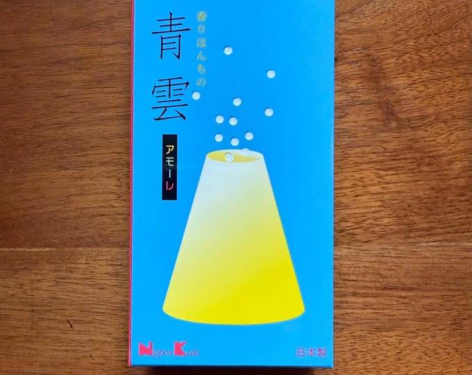 SEIUN AMORE Japanese Floral Wood Incense, Limited Edition LOW Smoke Incense, 340 Slender Sticks per Box, No Holder or Bamboo Core, Value Box