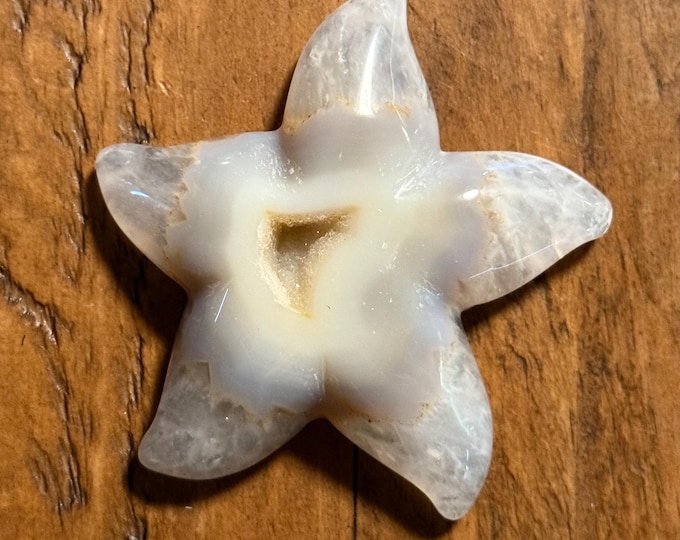 Druzy Agate, Starfish Shaped Polished Palmstone, Brazil, 89.00 Grams, CR12732