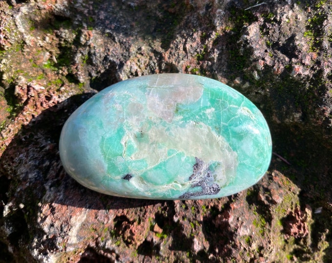 GARNIERITE, Noumeite Polished Palm Stone, 84.50 Grams, Madagascar, CR11644