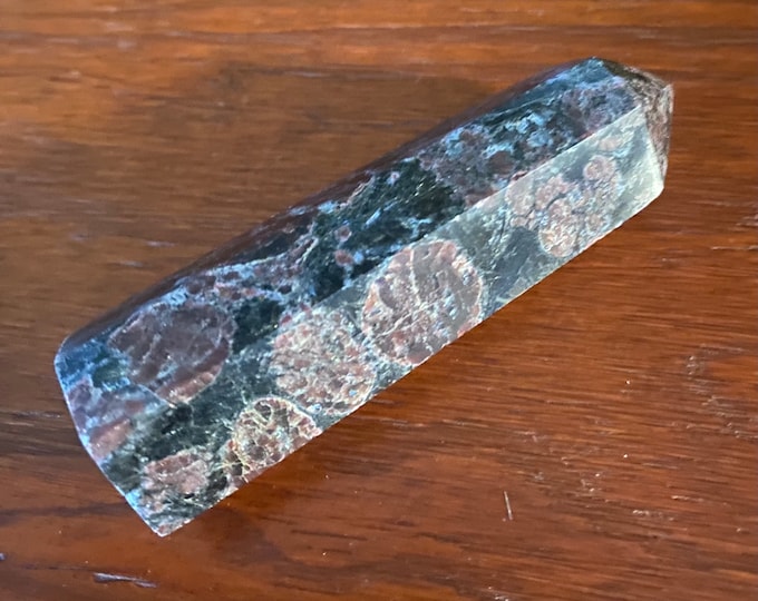 Garnet in Arfvedsonite, 1/3 LB- Polished Standing Tower, India, 140.70 Grams, CR11457