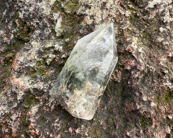 Lodalite Phantom Quartz, Standing Shaman Dream Stone, Polished, Chlorite, Lithium, Oxide Included, 28.60 Grams, Brazil, CR12454
