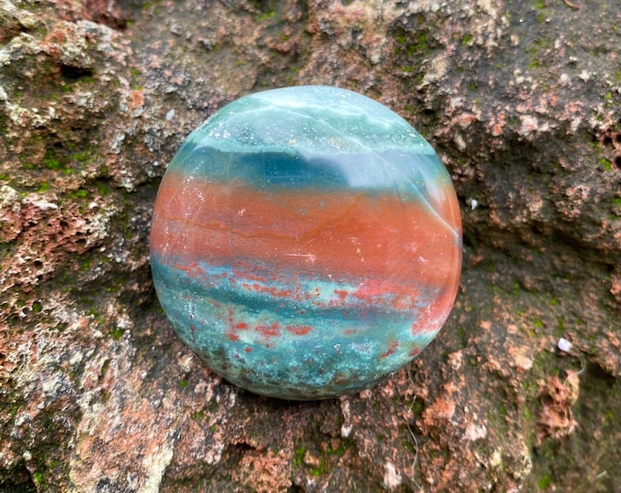 Bloodstone, Polished Round Palm Stone, India, 93.40 Grams, CR11578