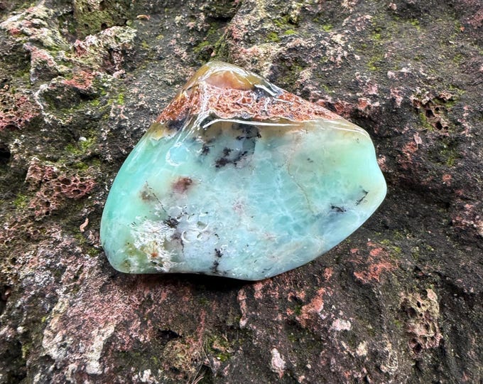 Chrysoprase, Polished Freeform Palm Stone, Heart Chakra, Australia, 105.80 Grams, CR12583