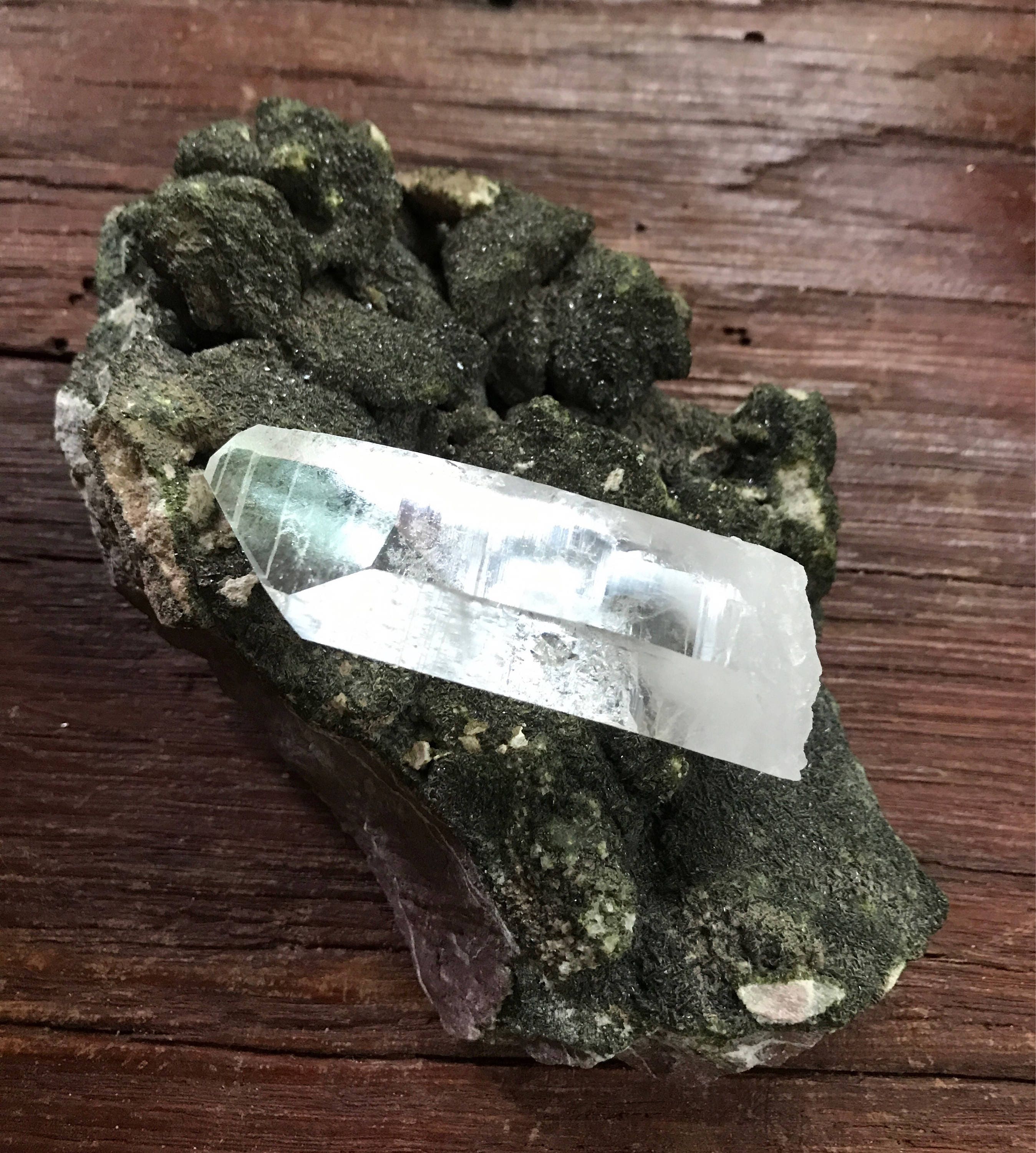 Raw Quartz Single Crystal Point, Arkansas, 63.1 Grams, CR2050