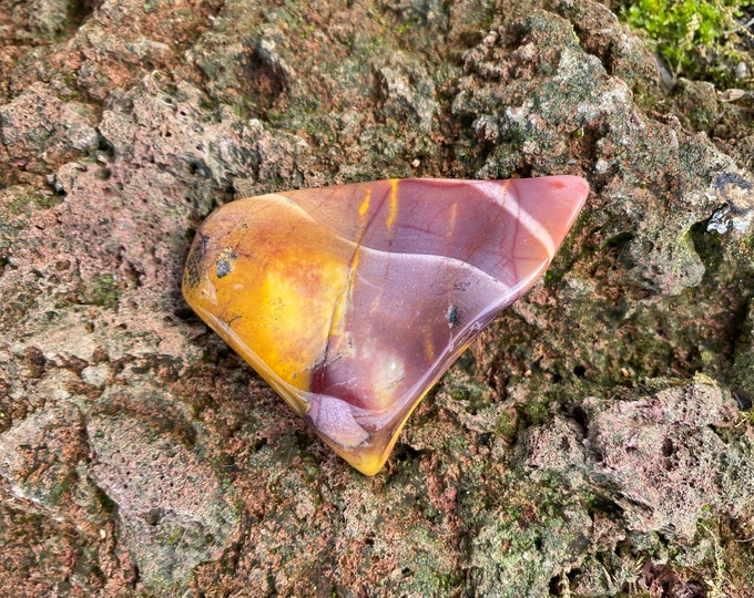 Mookaite Jasper Polished Palm Stone, Free Form, 66.40 Grams, Australia, CR10988