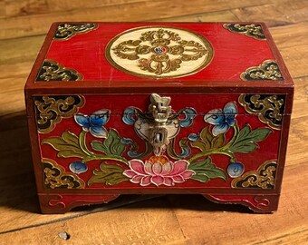 Hand Painted Tibetan Lotus & Dbl Dorje Wooden Box, Bright Red, Brass Latch, Nepal, 2 LBS Unpackaged, TIB3302