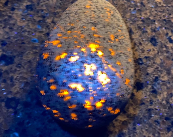 Starlight Sodalite, 1/2 LB+ Fluorescent Yooperlite Palm Stone, Polished, Lake Michigan, 277.00 Grams, CR9688