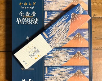 Kayuragi Japanese Sandalwood Sample Pack, Mild Smoke, 5 Stick Box,  6” Stick Length, Holder Included