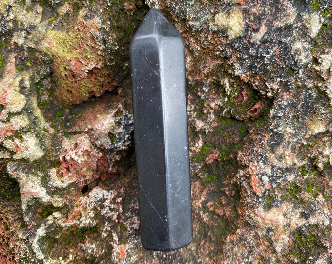 Noble Shungite Tower, Polished and Standing, Russia, 21.60 Grams, CR11554