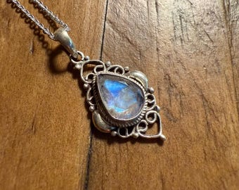 Rainbow Moonstone Pendant, Spectral, Beautiful Hallmarked .925, LS12658
