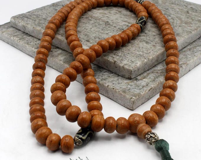 Tibetan 108 Bead Prayer Mala, Hand Carved 13 mm Bodhi Seed Beads, Dzi Bead Spacers, Guru Bead, Nepal, RIT12153
