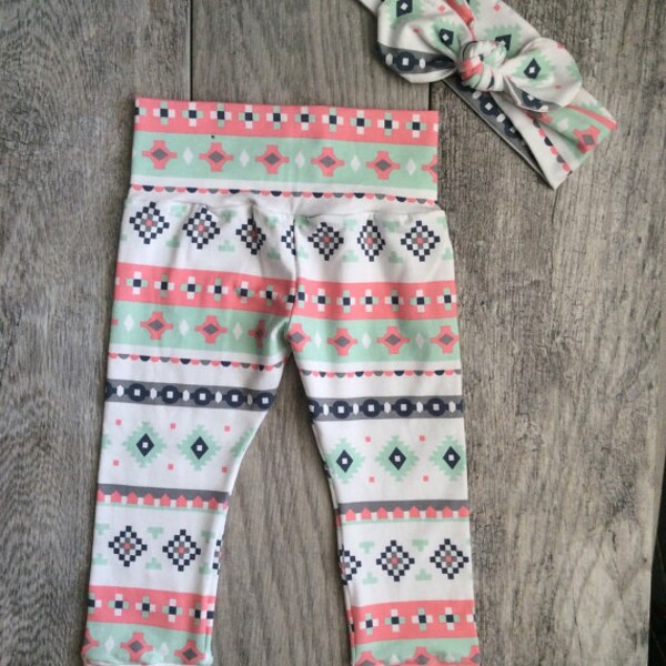 Baby Girl Leggings and Headband. Baby Girl Gift Set. Gift For Baby Girl. Leggings and Headband. Pink Stripes.