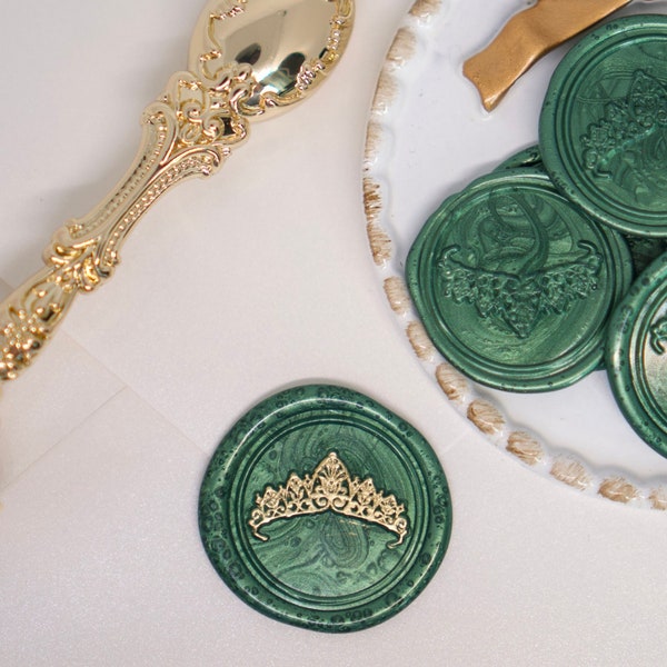 Emerald Tiara Wax Seal with Gold and Self Adhesive Sticker, Crown Design Red Wax Stamp Seal, Emerald and Gold Envelope Seal Stamp