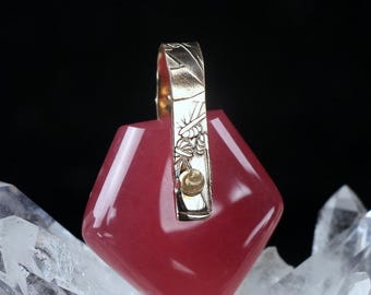 Hokkaidō Rhodochrosite Light Language Pendant 14k