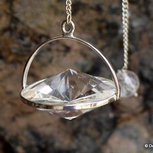 PÉNDULO DE DISCO DE CRISTAL DE CUARZO TRANSPARENTE. Plata de ley 925 A ++ Calidad superior