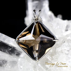Smoky Quartz Magician Stone Grounding Crystal Pendant Necklace
