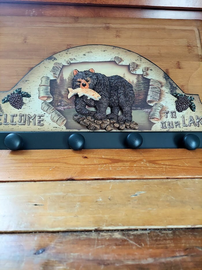 Vintage 3D Rustic Black Bear Coat Rack Retro Cabin Decor to Our