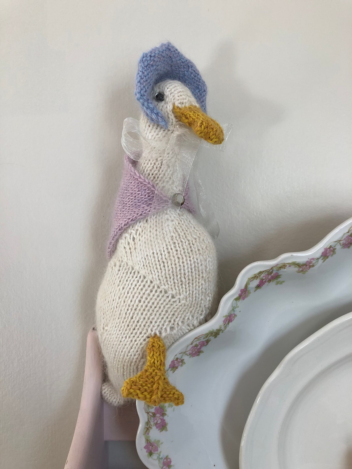 Knit Jemima Puddleduck design by Dot Pebbles Knits Etsy