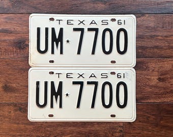 License Plates Texas, Texas license plates  1961 pair, Texas license plate pair 1961, vintage Texas license plates, Texas dmv clear Yom 1961