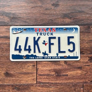 License Plate Texas, Texas license plate, space shuttle license plate, lone star state license plate, Texas space shuttle license plate.