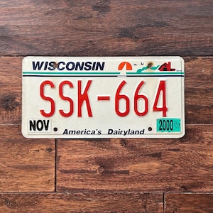 License plate Wisconsin, Wisconsin license plate 2000, old license plate, vintage Wisconsin license plate, license plate Wisconsin 2000.
