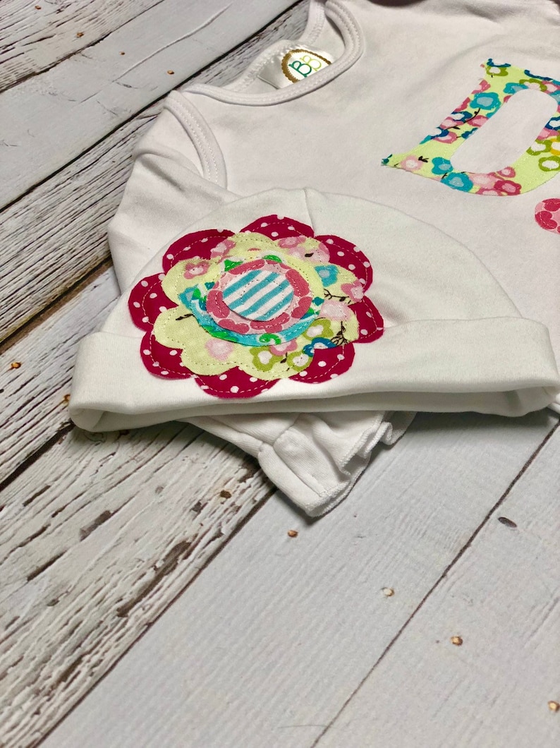 Custom Personalized Baby Girl ruffle white gown Hand cut applique name Baby girl gift Flower applique hat set Twins Set Newborn Gift