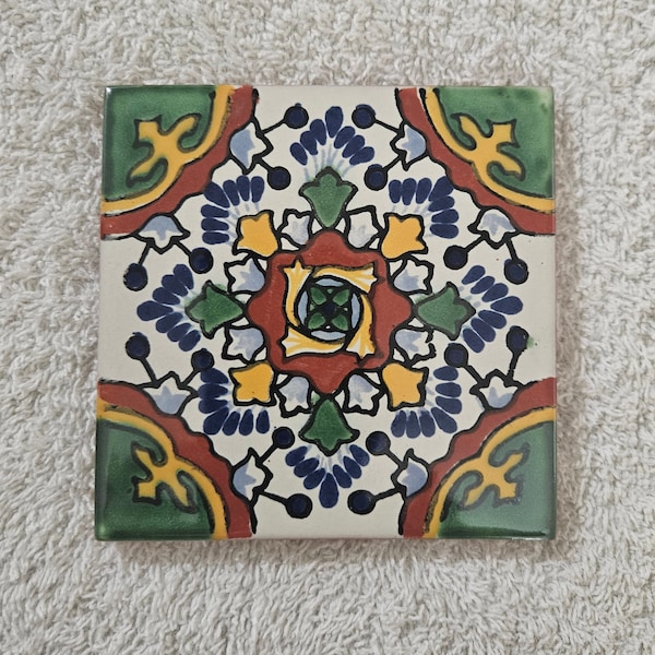 Glossy Mexican Green Yellow Lace Mexican Talavera Ceramic Tiles 4.25x4.25