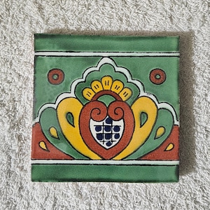 Glossy &quot;Green Mexican Feather&quot; Mexican Talavera Ceramic Tiles 4.25x4.25