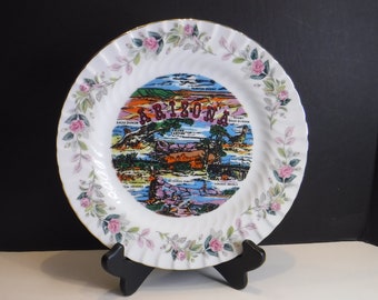 Arizona Souvenir Plate: Pink Roses, Gold Trim - 10 inch State Landmark