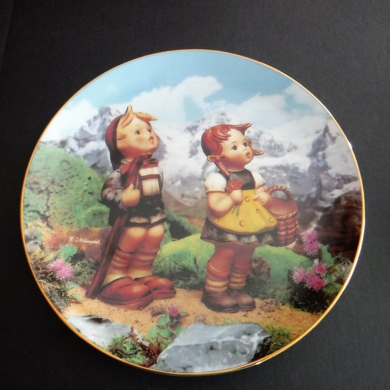 92 Hummel Little Companion MN657 Little Collectible Plate Hummel Plate Little Explorers Collectible Plate Hummel Little Explorers