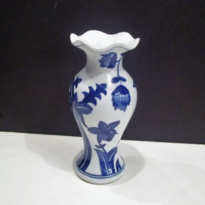 Blue and White Asian Porcelain Vase, Blue White Home Décor, Gorgeous Blue and White Porcelain Vase with wavy rim, Unique Cobalt Vase, MER