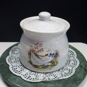 Geese Ceramic Jar Canister 6 1/2 in,White Speckled Blue Jar Container, Country Farmhouse Kitchen Decor, Blue and White Kitchen Canister, MER