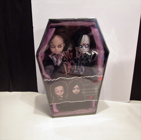 Living Dead Dolls, Living Dead Dolls Abigail Crane Mr. Graves