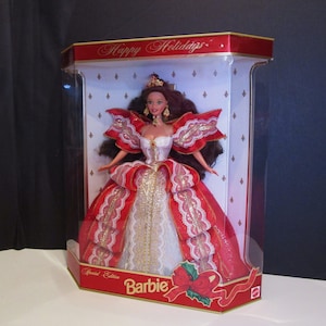 Happy Holidays Barbie Doll 1997, Happy Holidays Special Edition 1997 Barbie Mattel Red Gold Dress Brunette, Barbie Special Edition, MER