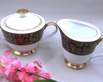 ロイヤルダッチェス クリーマー＆シュガーボウル：ファインチャイナ