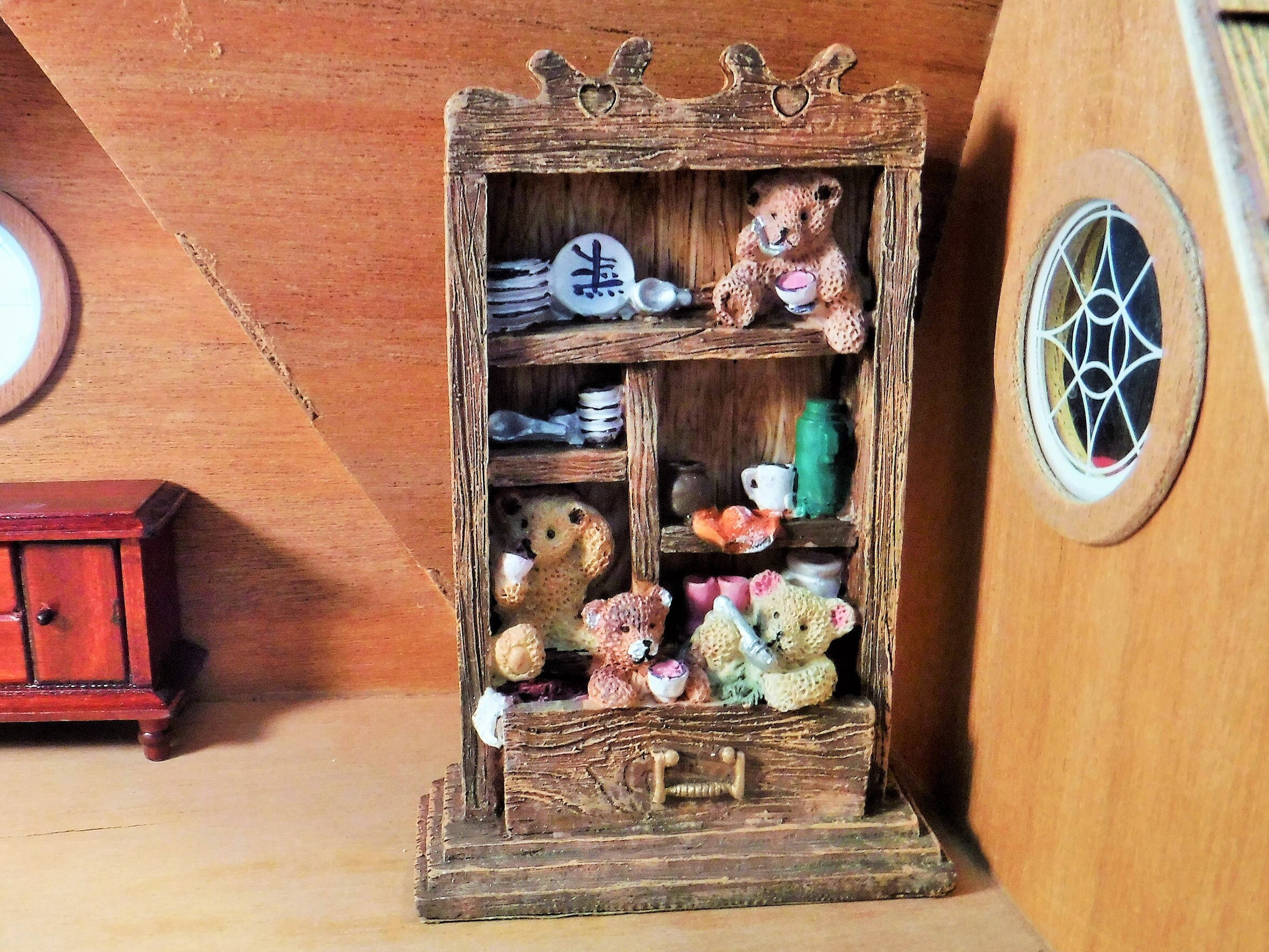 resin dollhouse furniture